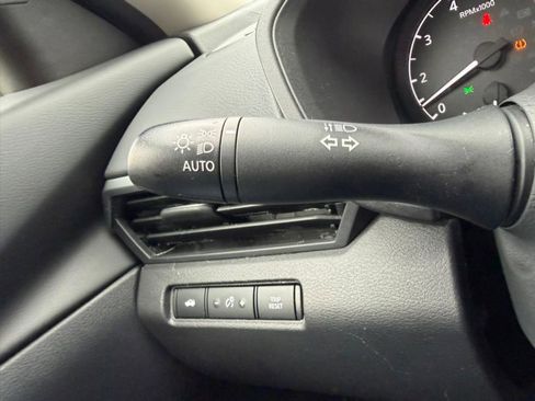 Used 2025 Nissan Altima 2.5 S image 29