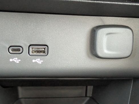 New 2026 Buick Encore GX Sport Touring image 27