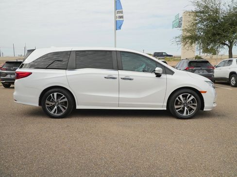 Used 2023 Honda Odyssey Touring image 4