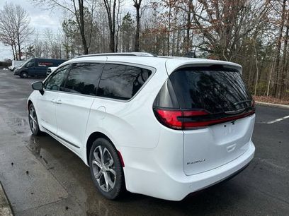 New 2026 Chrysler Pacifica Pinnacle