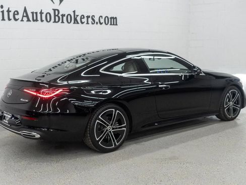 Used 2025 Mercedes-Benz CLE 300 4MATIC Coupe image 31