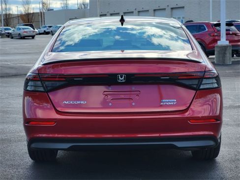Used 2024 Honda Accord Sport image 6