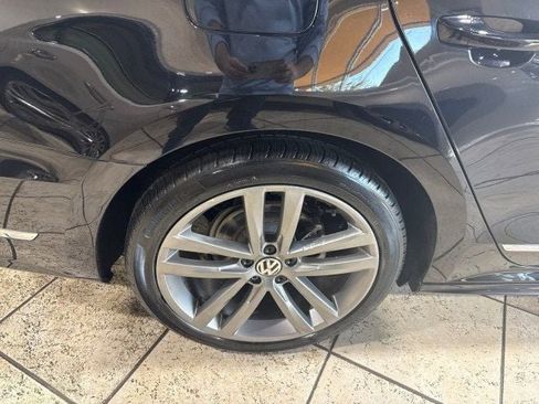 Used 2017 Volkswagen Passat 1.8T R-Line image 7