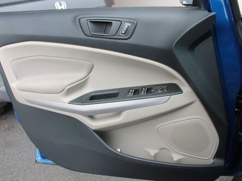 Used 2018 Ford EcoSport S image 12