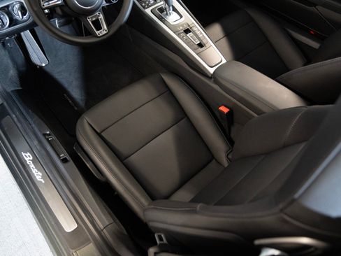 Certified 2025 Porsche 718 Boxster RWD image 14