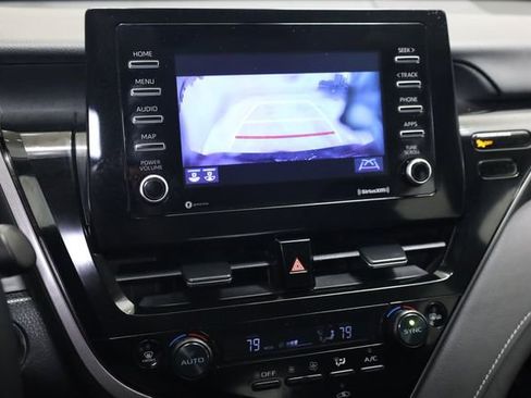 Used 2022 Toyota Camry SE w/ Cold Weather Package image 22