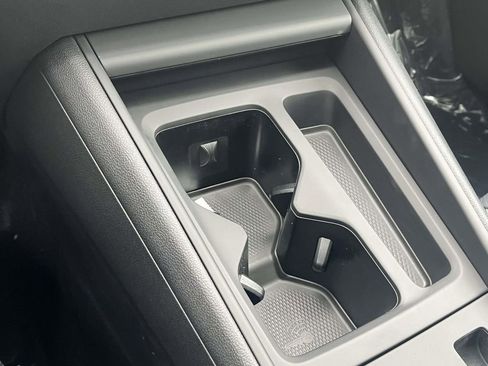 New 2026 Volkswagen Tiguan SE AWD/4WD image 22