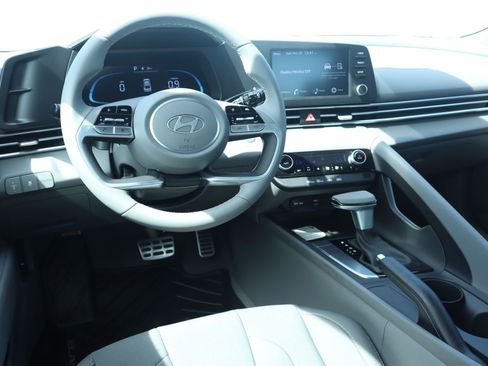 New 2026 Hyundai Elantra Sport image 10