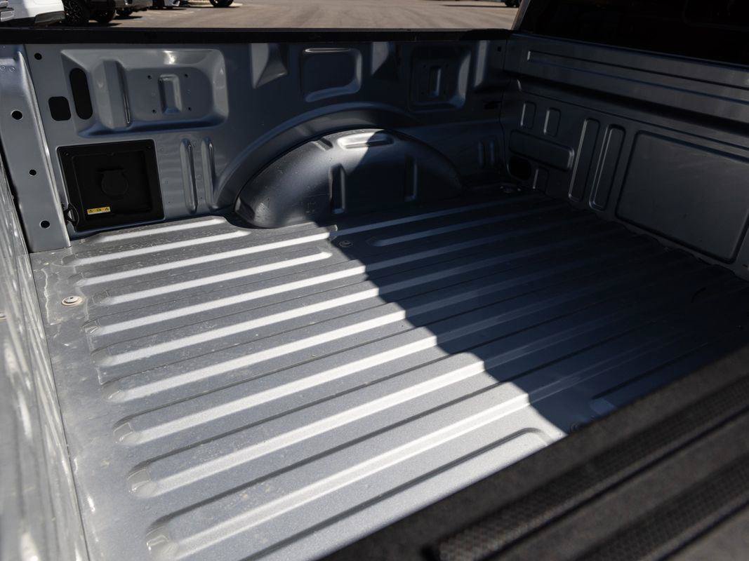 Used 2025 Ford F150 Lariat AWD/4WD image 12