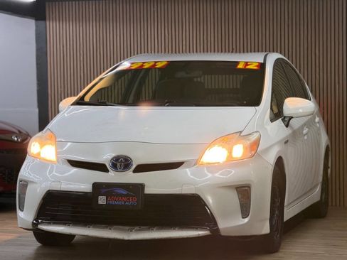 Used 2012 Toyota Prius Two image 1