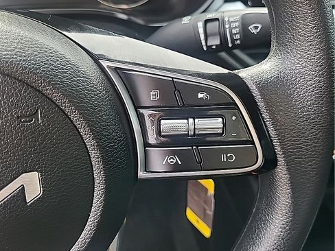Used 2023 Kia Forte LXS FWD image 18