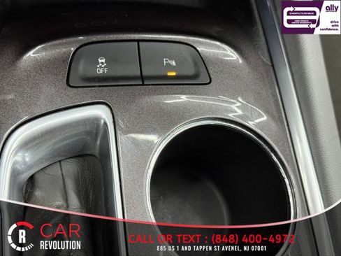 Used 2021 Chevrolet Malibu LT image 43