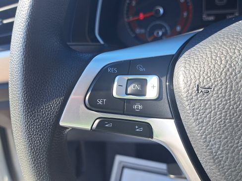 Used 2019 Volkswagen Jetta S image 17