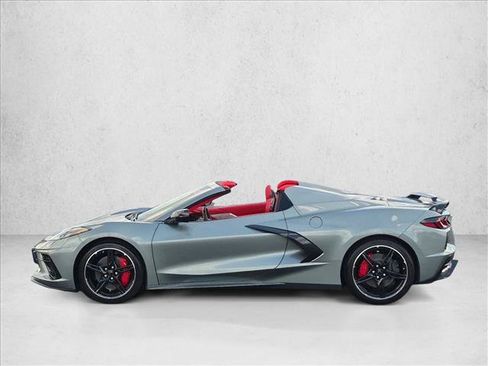 Used 2023 Chevrolet Corvette Stingray Premium Conv w/ Z51 Performance Package RWD image 9