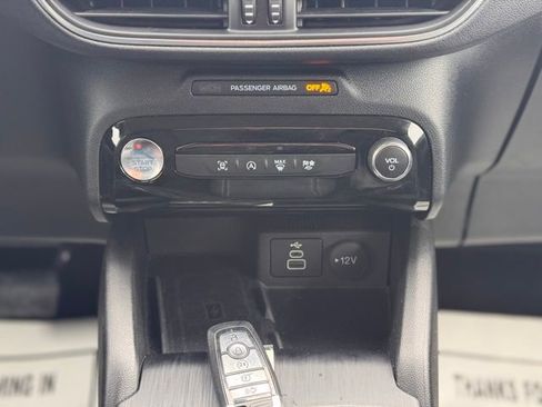 Used 2025 Ford Escape Platinum image 18