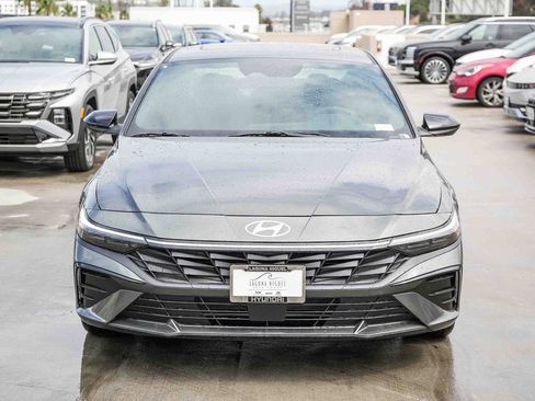 New 2026 Hyundai Elantra SEL Sport Premium FWD image 2