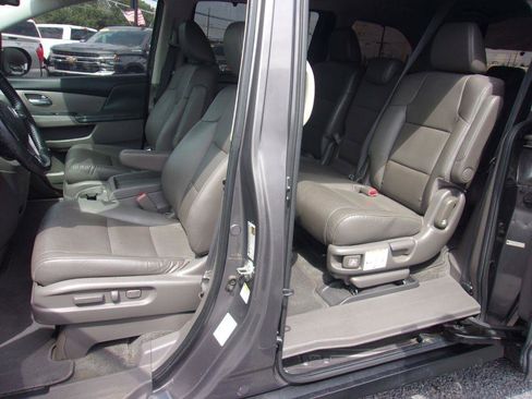 Used 2016 Honda Odyssey EX-L image 19