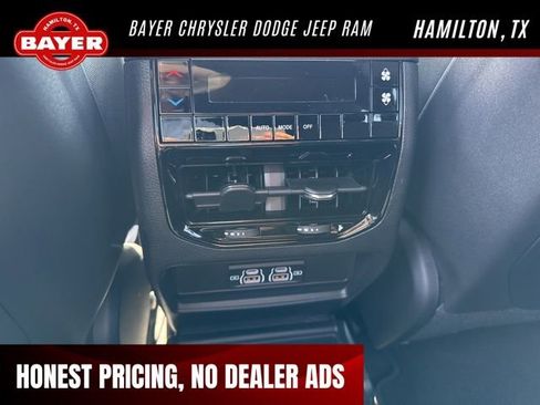 New 2025 Jeep Grand Cherokee L Laredo image 22