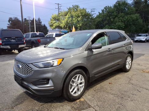 Used 2024 Ford Edge SEL AWD/4WD image 7