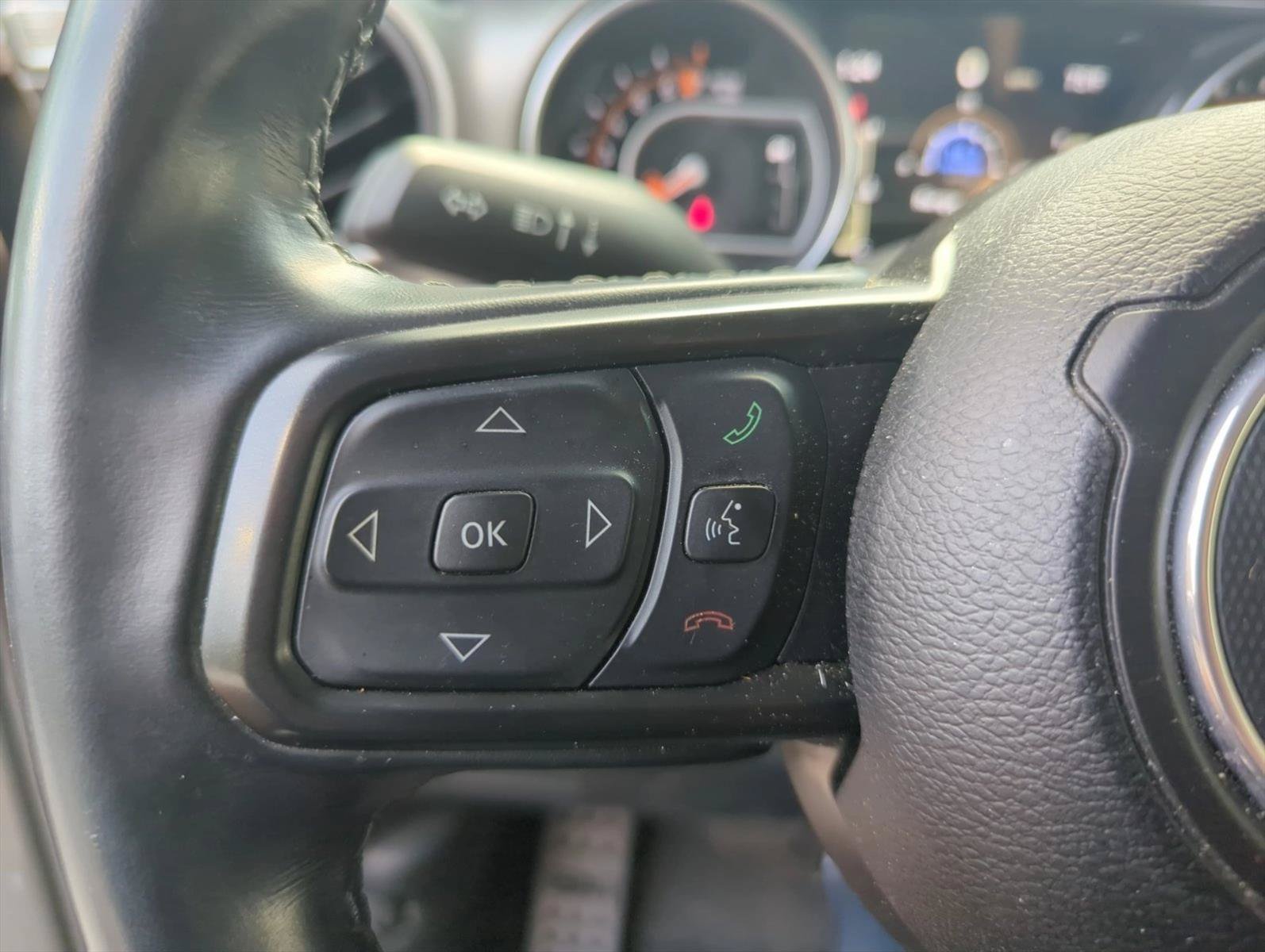 Used 2021 Jeep Gladiator Sport AWD/4WD image 14