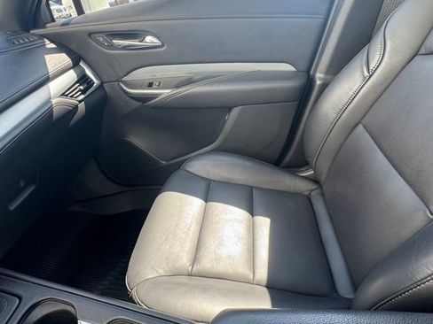 Used 2020 Cadillac XT4 Premium Luxury image 27