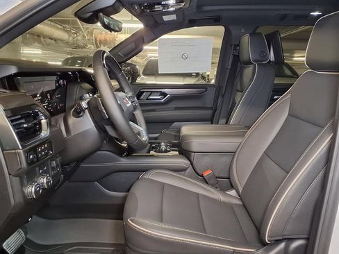 New 2026 GMC Yukon XL Elevation w/ Elevation Premium Package RWD image 14