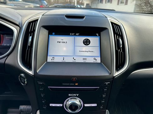 Used 2017 Ford Edge Titanium image 23