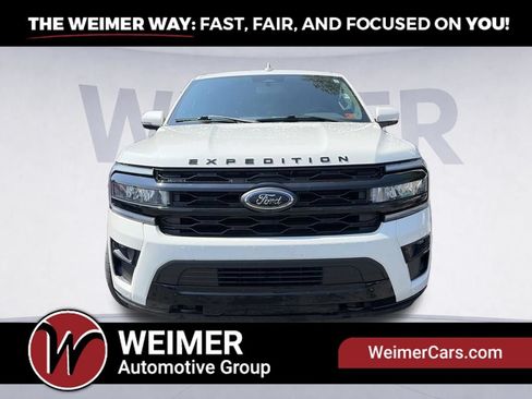 Used 2022 Ford Expedition Max Limited AWD/4WD image 2