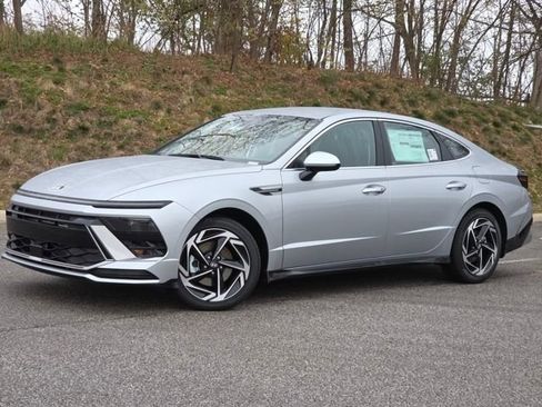 New 2026 Hyundai Sonata SEL image 2
