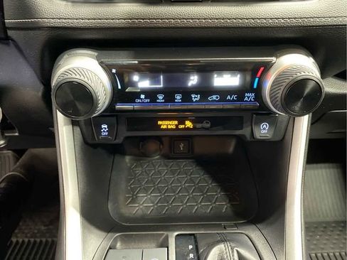 Used 2020 Toyota RAV4 LE w/ All Weather Liner Package image 19