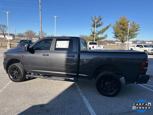 Used 2024 RAM 3500 Laramie w/ Night Edition image 19