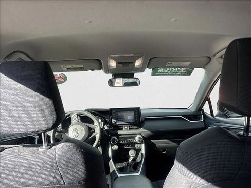 Used 2022 Toyota RAV4 LE image 26
