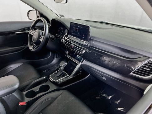 Used 2022 Kia Seltos EX AWD/4WD image 27