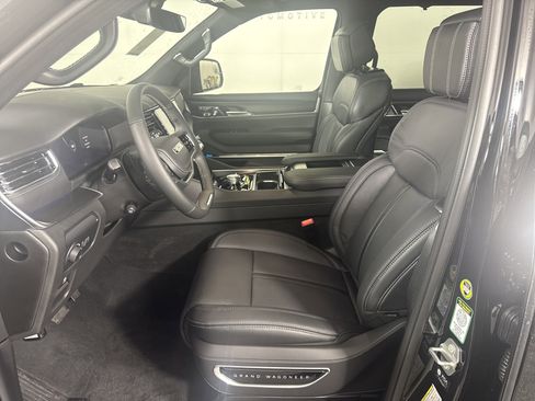 New 2026 Jeep Grand Wagoneer L Summit AWD/4WD image 12