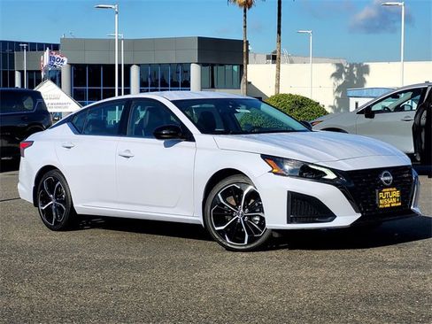 New 2025 Nissan Altima 2.5 SR image 1