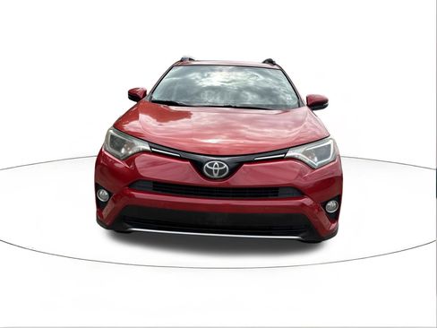 Used 2017 Toyota RAV4 XLE FWD image 8