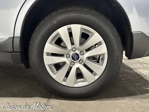 Used 2017 Subaru Outback 2.5i AWD/4WD image 30