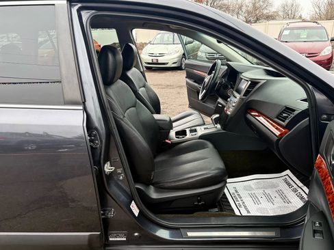 Used 2011 Subaru Outback 3.6R Limited image 28
