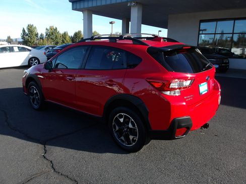 Used 2020 Subaru Crosstrek 2.0i Premium w/ Moonroof Package 2 image 3