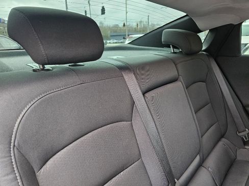 Used 2017 Chevrolet Malibu LT image 35