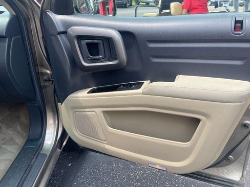 Used 2011 Honda Ridgeline RTS image 7