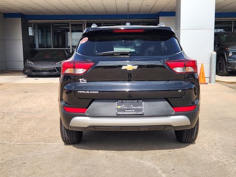 Used 2025 Chevrolet TrailBlazer LT FWD image 7