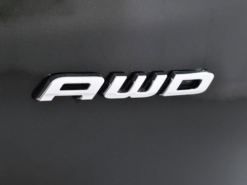 Used 2022 Ford Edge SEL w/ Convenience Package image 21