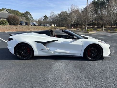 Used 2023 Chevrolet Corvette Z06 w/ LPO, Roadside Safety Package image 27
