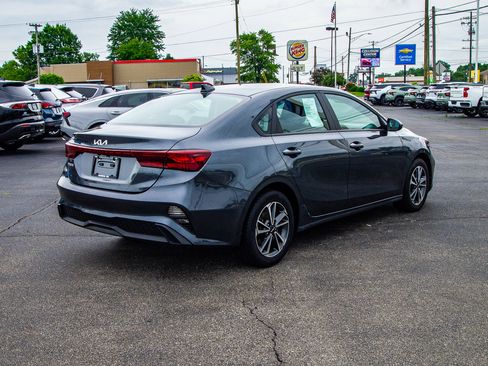 Used 2024 Kia Forte LXS FWD image 7