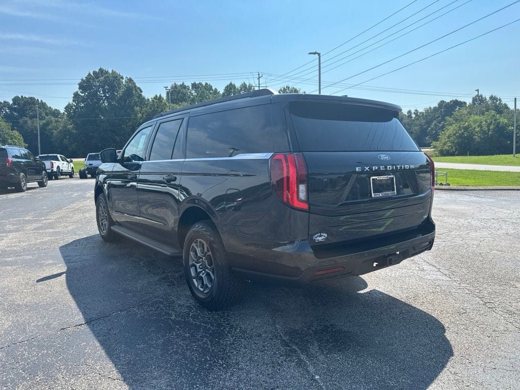 New 2027 Ford Expedition Max Active RWD image 5