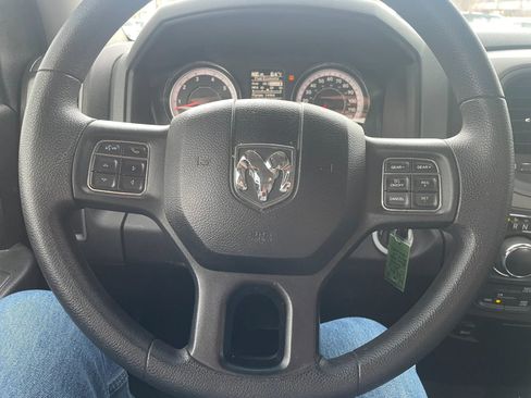Used 2019 RAM 1500 Express w/ Express Value Package AWD/4WD image 6
