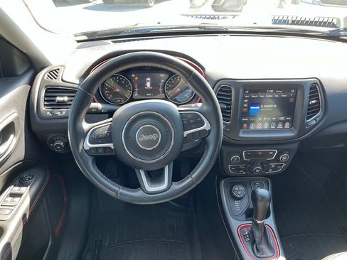 Used 2019 Jeep Compass Trailhawk image 12
