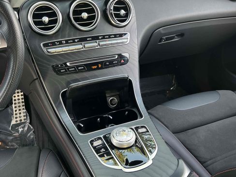 Used 2019 Mercedes-Benz GLC 43 AMG 4MATIC SUV - AMG PERFORMANCE E image 30