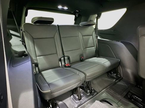New 2026 GMC Yukon Elevation w/ Elevation Premium Package AWD/4WD image 30
